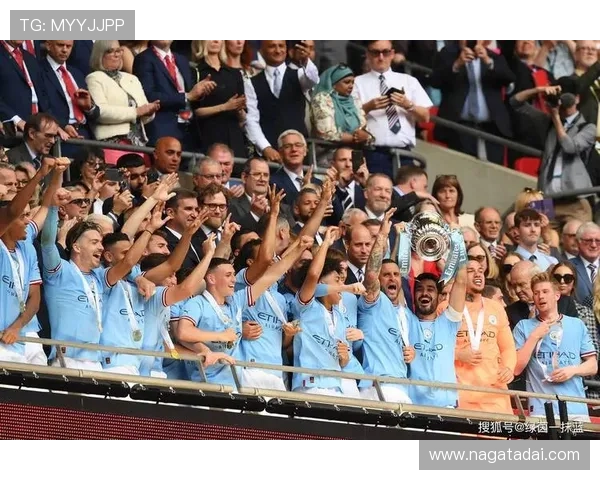 弗林蓬称赛季成功在足总杯欧冠