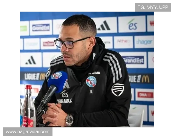 记者称切尔西球员喜罗塞尼尔执教